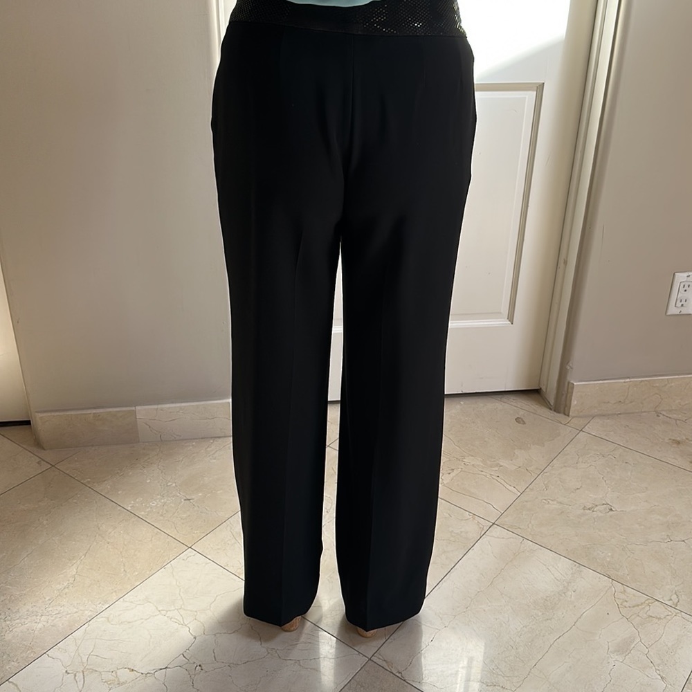 St. John black slacks. Size 8. Shiny waistband. Crepe.​​​​​​​​​​​​​​​​​​​​​​ - Picture 6 of 11
